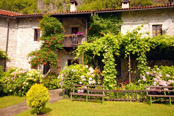 Ogród w stylu wiejskim